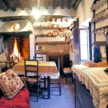 Casa de Férias At The Castle Peccioli